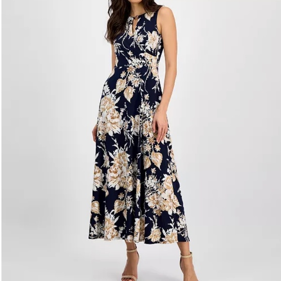 Sandra Darren Women's Floral-Print Keyhole Maxi Dress - Picture 3 of 7